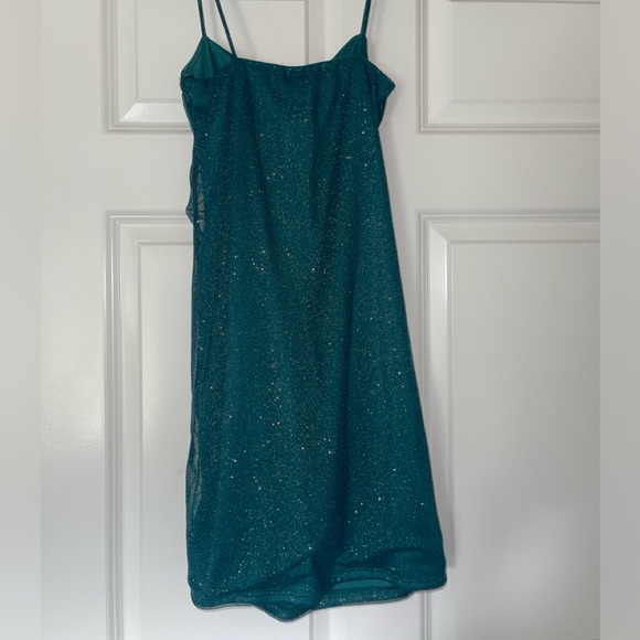 Windsor Hunter green sparkle bodycon dress, size small, brand new, never worn - Picture 6 of 8